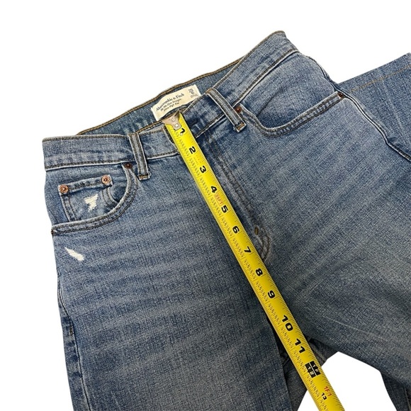 Abercrombie & Fitch Women’s Ultra High Rise 90s Straight Denim Jean Sze 25 Short - Picture 7 of 8